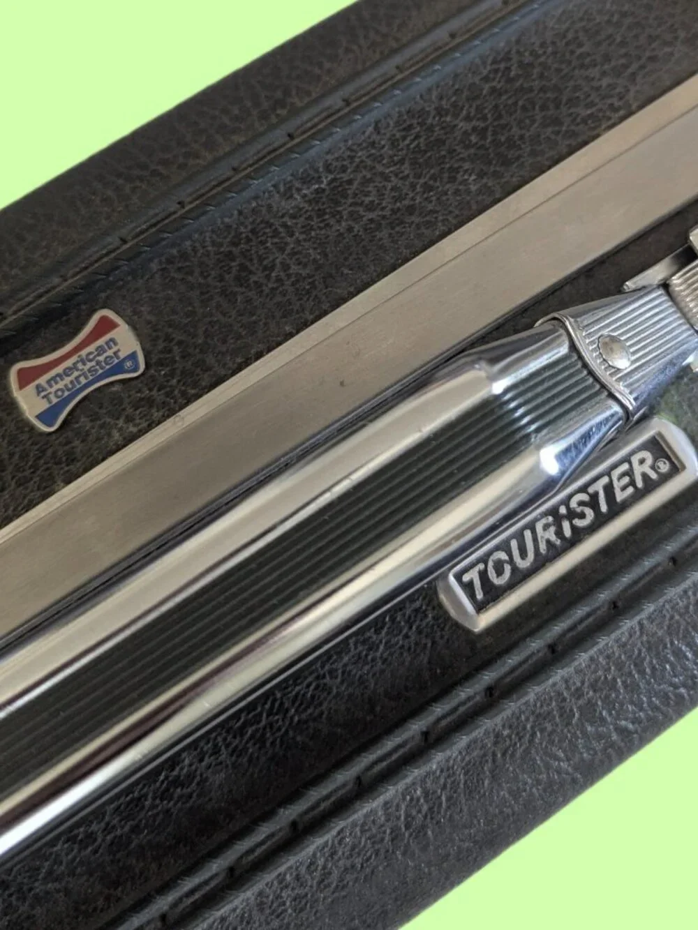 Vintage American Tourister - Hard-shell locking Briefcase